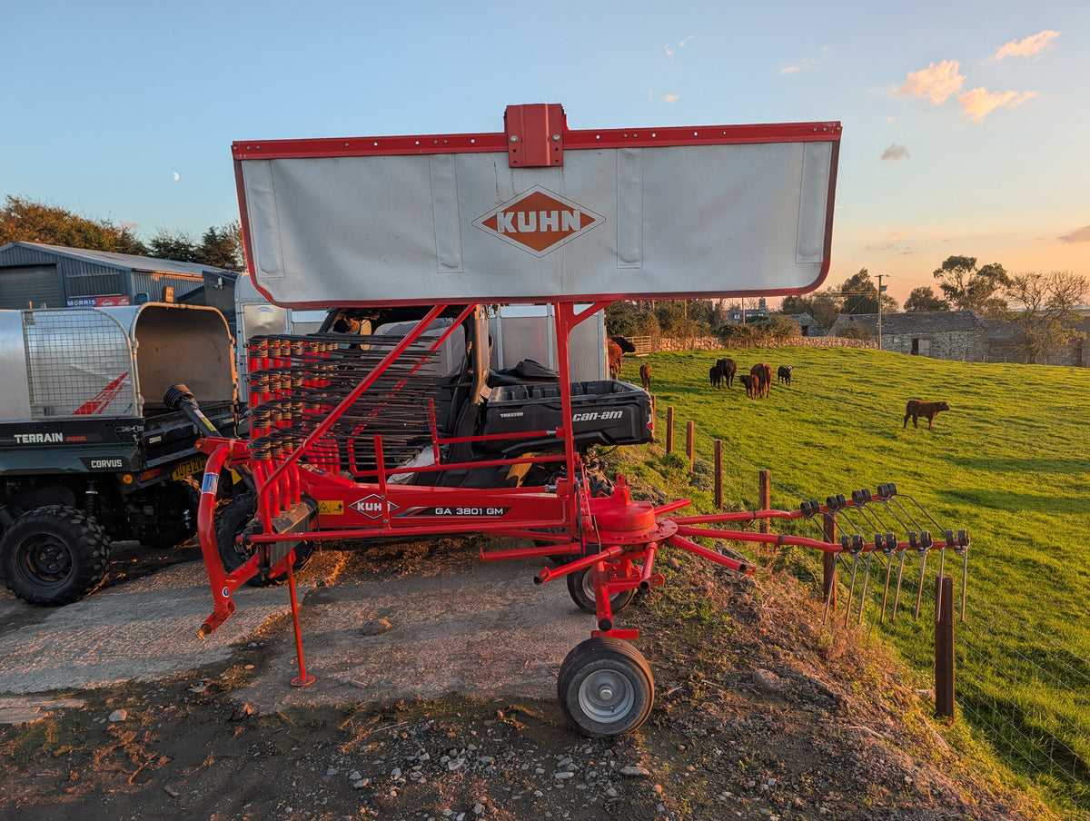 Used KUHN GA3801 Single Rotor Rake