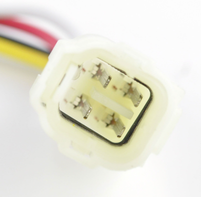 Regulator/rectifier six-pin white connector by DGT Agri for Arctic Cat DVX 50/90 and Alterra 90