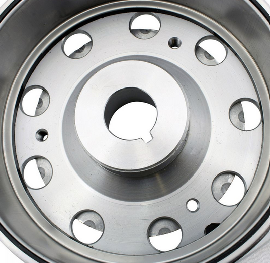 Flywheel 900W for Polaris Ranger 1000 / RZR 1000; close-up of silver metal hub with bolt holes