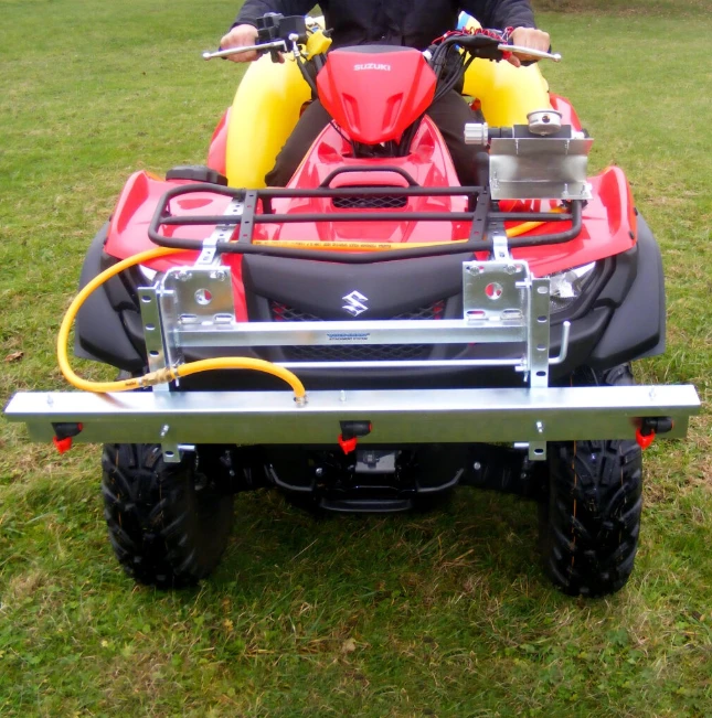 C-Dax Front-Mounted Sprayer Boom for ATVs, 1.5m coverage, 3 nozzles, swivel heads