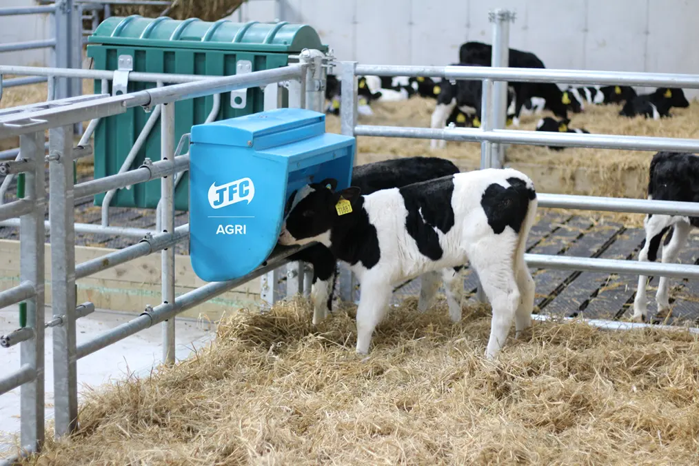 Gate feeder JFC Agri 40kg Mini Creep Feeder for calves, blue plastic CF80 unit.