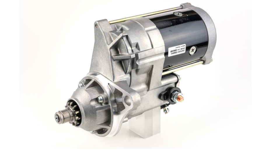 Denso gear-reduction tractor starter motor, 24V 5.5kW, 11T for Isuzu.