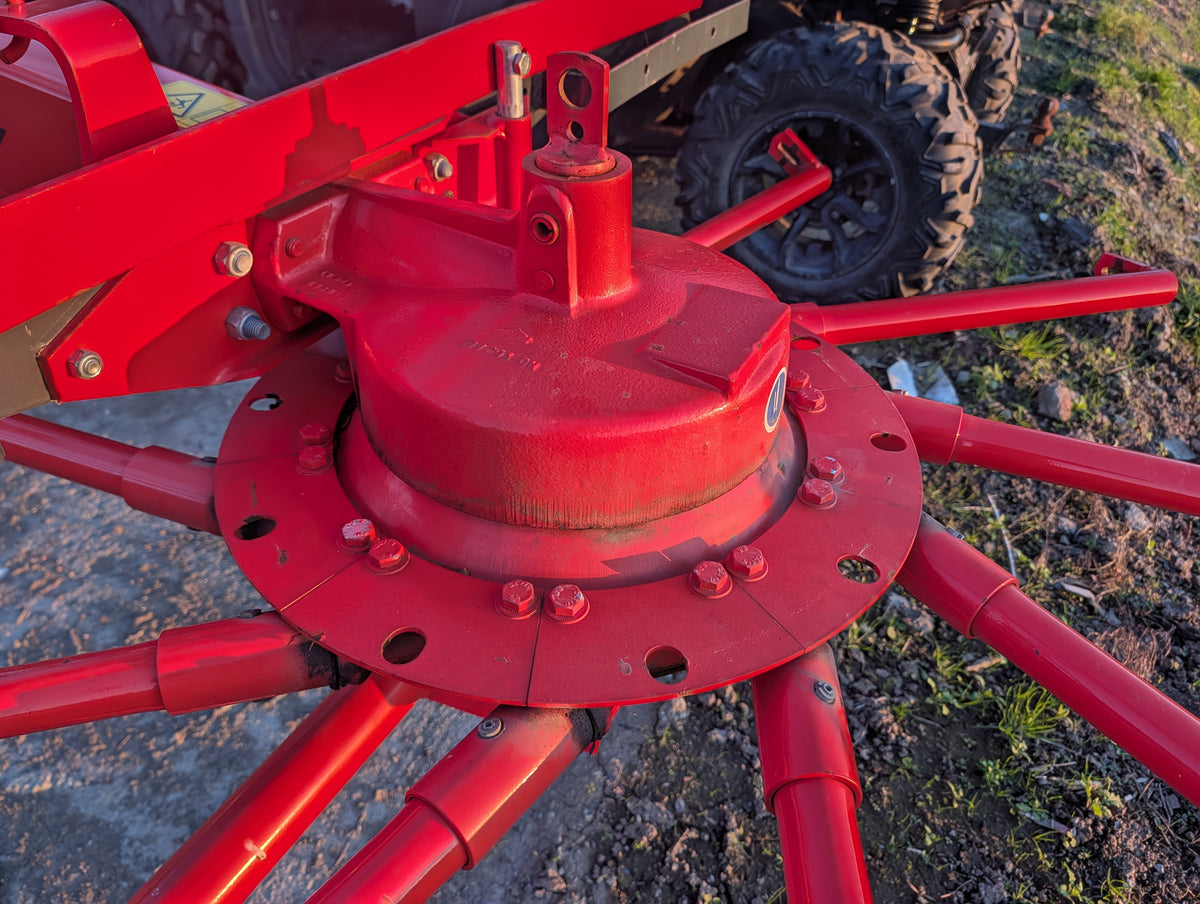 Used KUHN GA3801 Single Rotor Rake