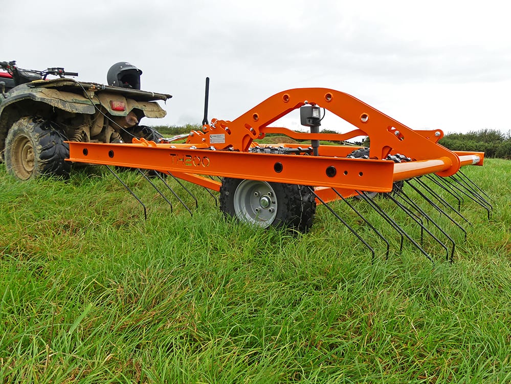 Chapman TH200 tine harrow, 2.0m orange steel frame with 40 spring tines for ATV/UTV.