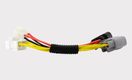 REVOLT Regulator Rectifier wiring harness with yellow and red wires for Triumph Daytona 675/675R, 2006–2020