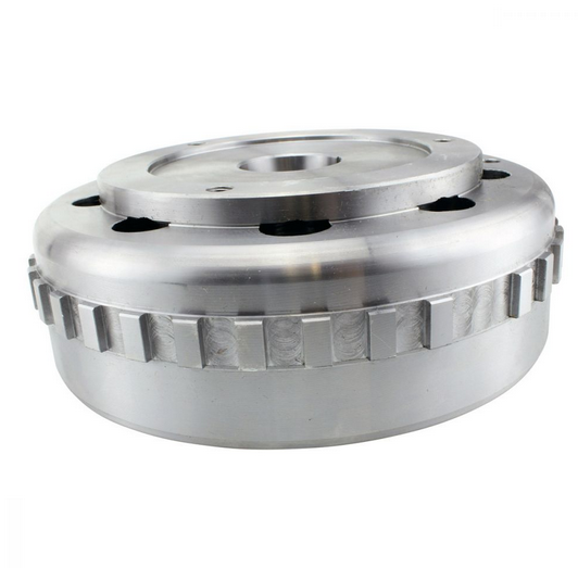 Flywheel 900W, silver metal with toothed outer edge and central bore.