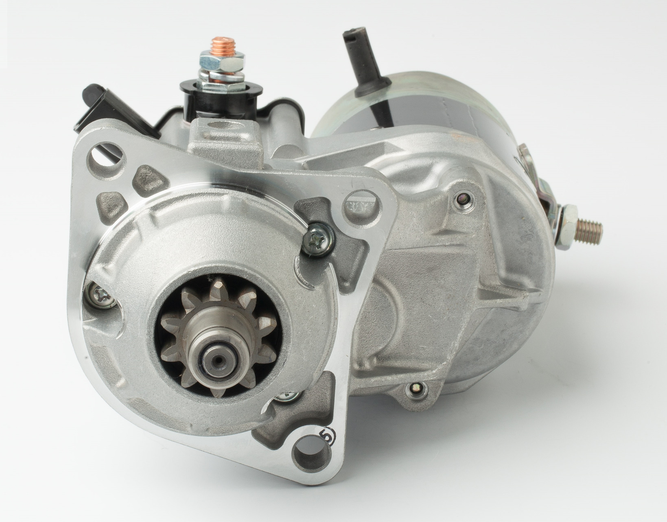 Denso gear-reduction starter motor, 24V, 4.5kW, metallic silver finish