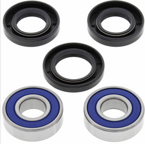 Front wheel bearing kit for Kawasaki/Suzuki (1983–2014), 5-piece set with black housings and blue bearings.