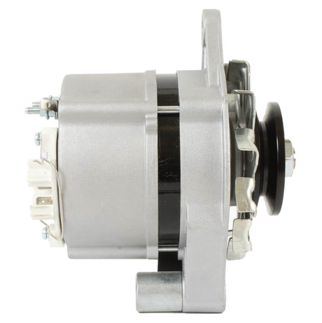Alternator with silver housing and black pulley, 12V 33A AR62401