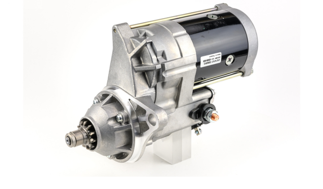 Denso gear-reduction tractor starter motor, 24V 5.5kW, 11T for Isuzu.