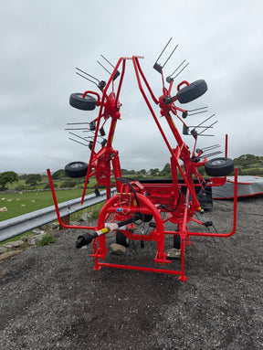 Kuhn GF582 6-rotor tedder in red frame for straw, hay and silage, DGT Agri