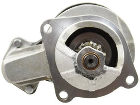 Starter motor with gray metal housing and mounting flange, 12V 2.8kW
